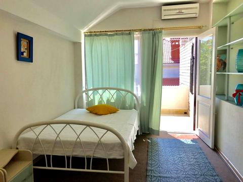 дом по адресу Одесса, Мускатная ул. (Зои Космодемьянской)