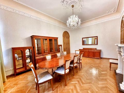 квартира за адресою Інститутська вул., 13/4