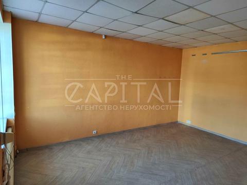 коммерческая по адресу Степана Бандеры просп. (Московський), 8