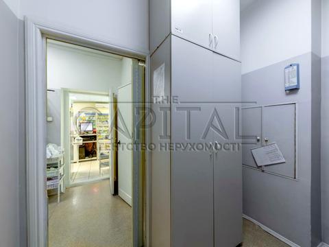 коммерческая по адресу Любомира Гузара просп. (Космонавта Комарова), 38-А