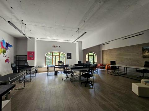 комерційна за адресою Онілової пров., 18