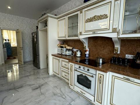 дом по адресу с. Петропавловская борщаговка, ПАркова, 20