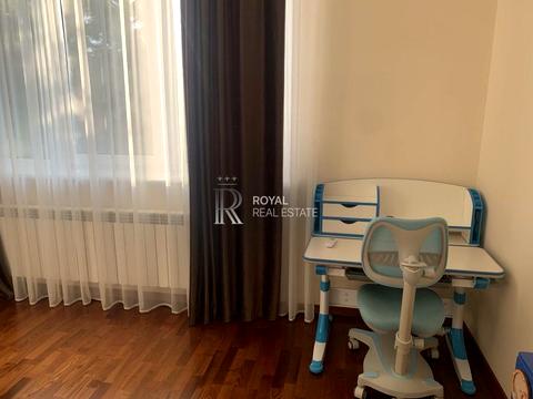 будинок за адресою Товарна вул., 24Б