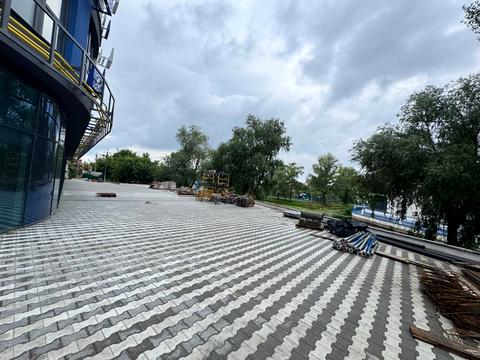 комерційна за адресою Центральна вул., 21