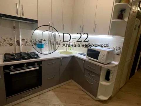 квартира за адресою Леся Курбаса просп., 18