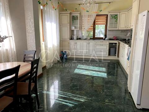 будинок за адресою Центральна