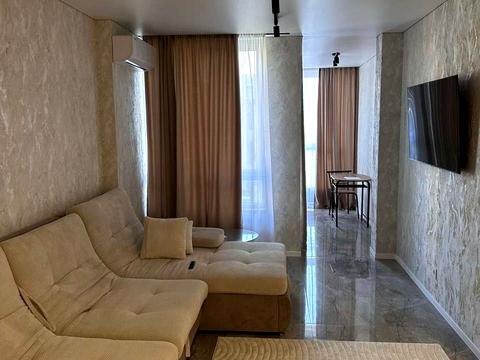квартира за адресою Космічна вул., 5
