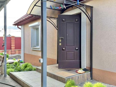 будинок за адресою Паризька вул., 10