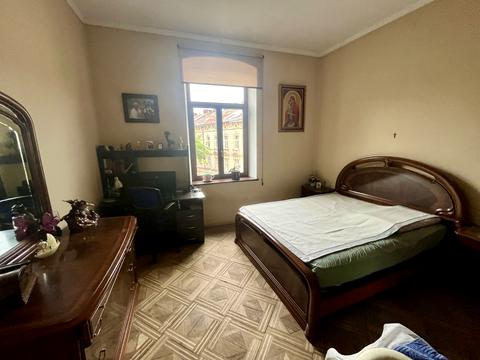 квартира по адресу Пекарская ул., 48