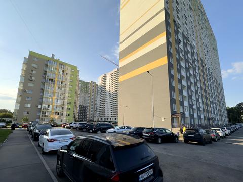 квартира за адресою Миколи Хвильового вул., 3