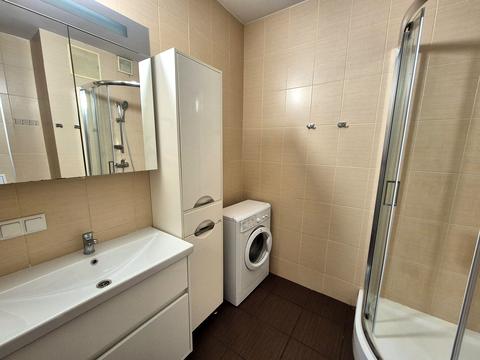 квартира за адресою Дніпровська набережна вул., 26