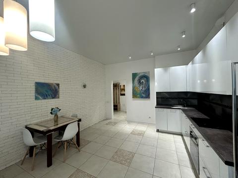 квартира по адресу Трускавецкая ул., 4-Б