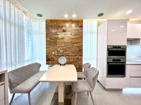 квартира за адресою Регенераторна вул., 4