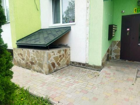 комерційна за адресою Трудова, 5-Б
