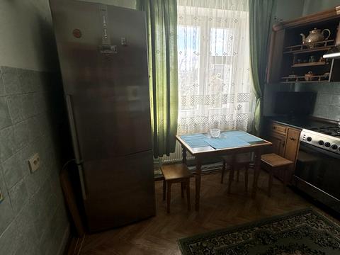 кімната за адресою Старицького вул., 11