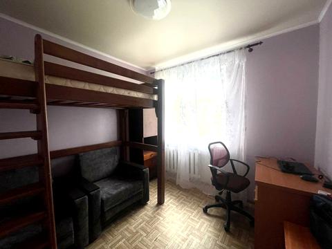 квартира за адресою Космонавтів вул., 142