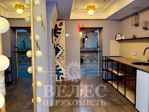 комерційна за адресою Володимира Винниченка вул. (Юрія Коцюбинського), 7