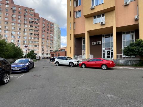 коммерческая по адресу Валерия Лобановского просп. (Краснозвездный), 6-В