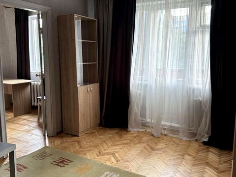 квартира за адресою Миколи Василенка вул., 8