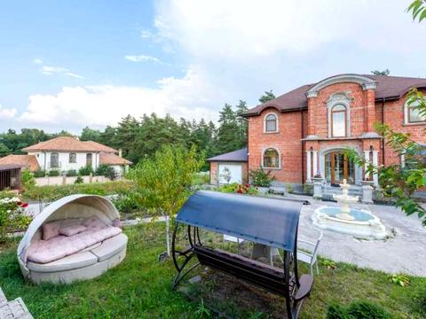 будинок за адресою Вишнева вул.