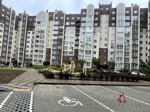 комерційна за адресою Феодосія Печерського вул. (Піонерська), 20