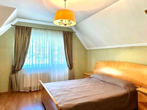 будинок за адресою Шкільна вул.