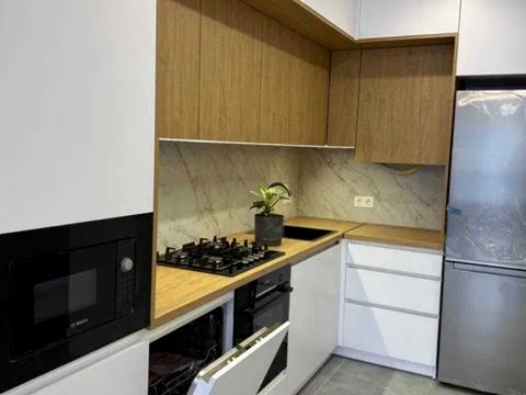 квартира за адресою Карла Мікльоша вул., 20а