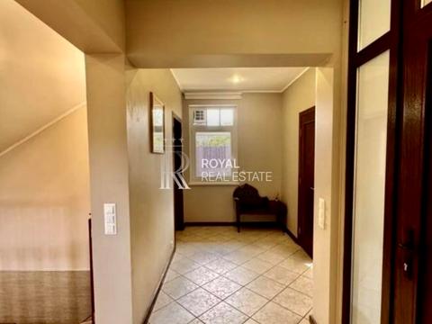 будинок за адресою Крутогірна вул., 52