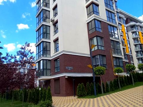комерційна за адресою Прорізна вул., 1