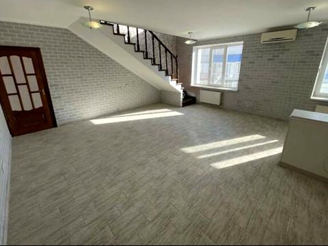 квартира за адресою Академіка Ющенка, 12