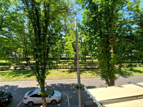 квартира за адресою Дмитра Яворницького просп. (Карла Маркса), 30