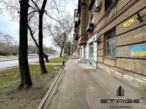 комерційна за адресою Лесі Українки просп. (Гагаріна), 16/2