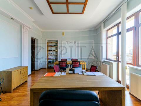 будинок за адресою Павла Загребельного вул. (Миколи Раєвського), 5