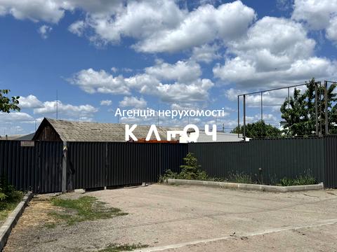 комерційна за адресою Олега Ольжича вул., 48А