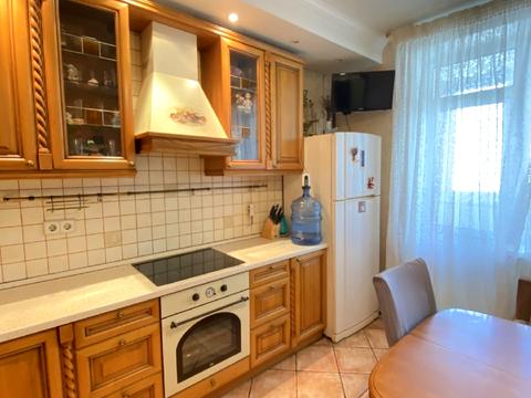квартира по адресу Драгоманова ул., 6-А