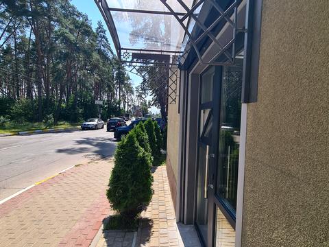 комерційна за адресою Северинівська вул. (Жовтнева), 105
