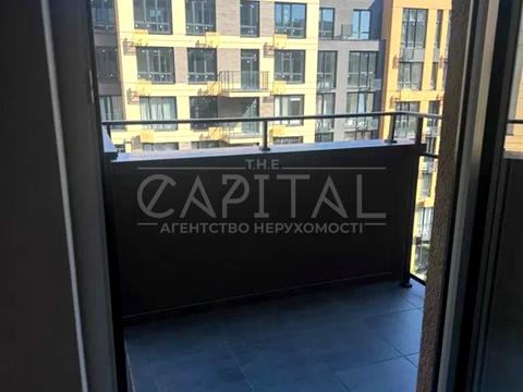 квартира за адресою Київ, Салютна вул., 2