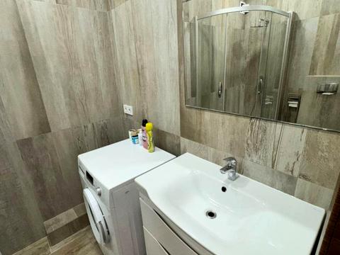 квартира за адресою Олени Степанівни вул. (Ленінградська), 8