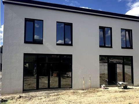 будинок за адресою Центральна вул.