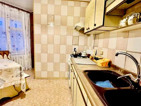квартира за адресою Космічна вул., 24а