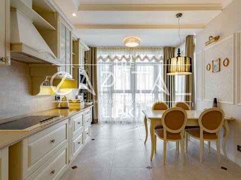 квартира за адресою Андрія Верхогляда вул. (Михайла Драгомирова), 7