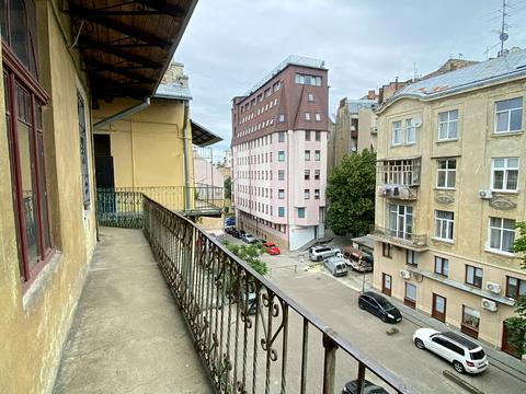 квартира за адресою Князя Ярослава Осмомисла пл., 28