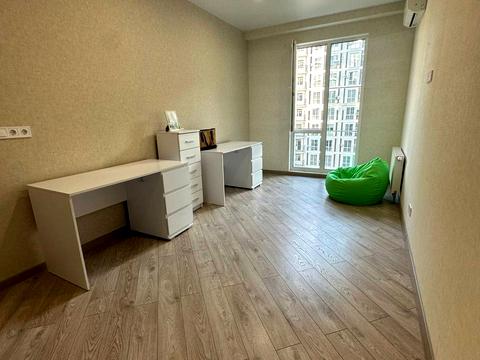 комерційна за адресою Михайла Максимовича вул. (Онуфрія Трутенка), 26-Б