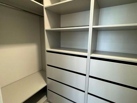квартира за адресою Космічна вул., 5