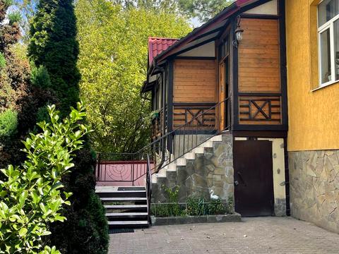 комерційна за адресою Городоцька вул., 207