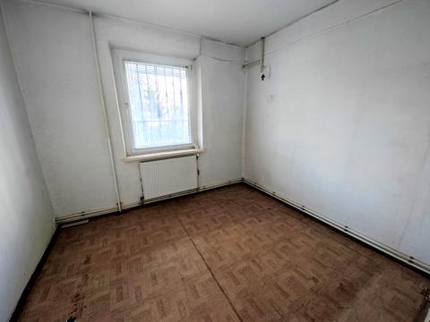 комерційна за адресою 24 Серпня вул., 3