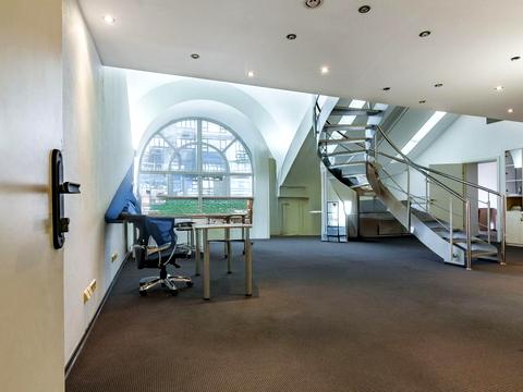 комерційна за адресою Левка Лук'яненка вул. (Маршала Тимошенка), 29