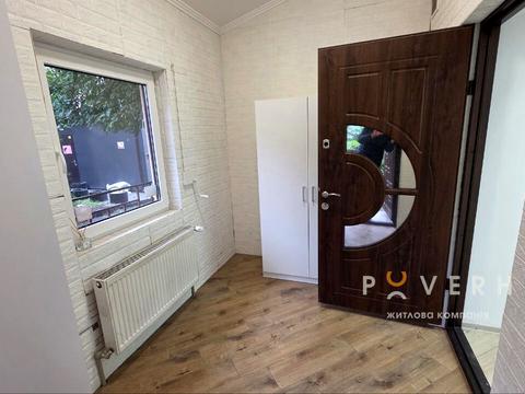 коммерческая по адресу Евгения Коновальца ул., 4