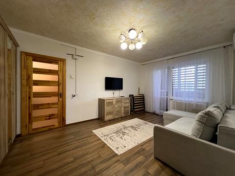квартира по адресу Ревуцкого ул., 42-А