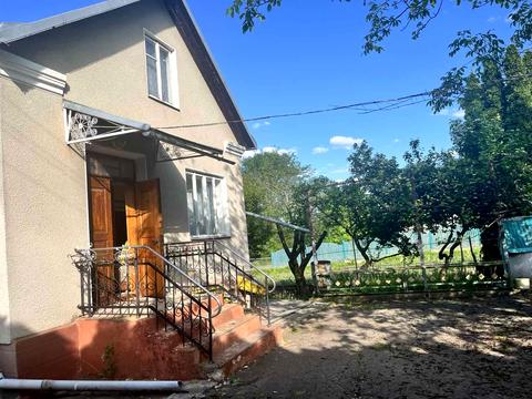 дом по адресу Нове Село ул., 1